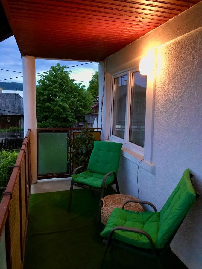 Apartament Vica Gura Humorului Exterior foto
